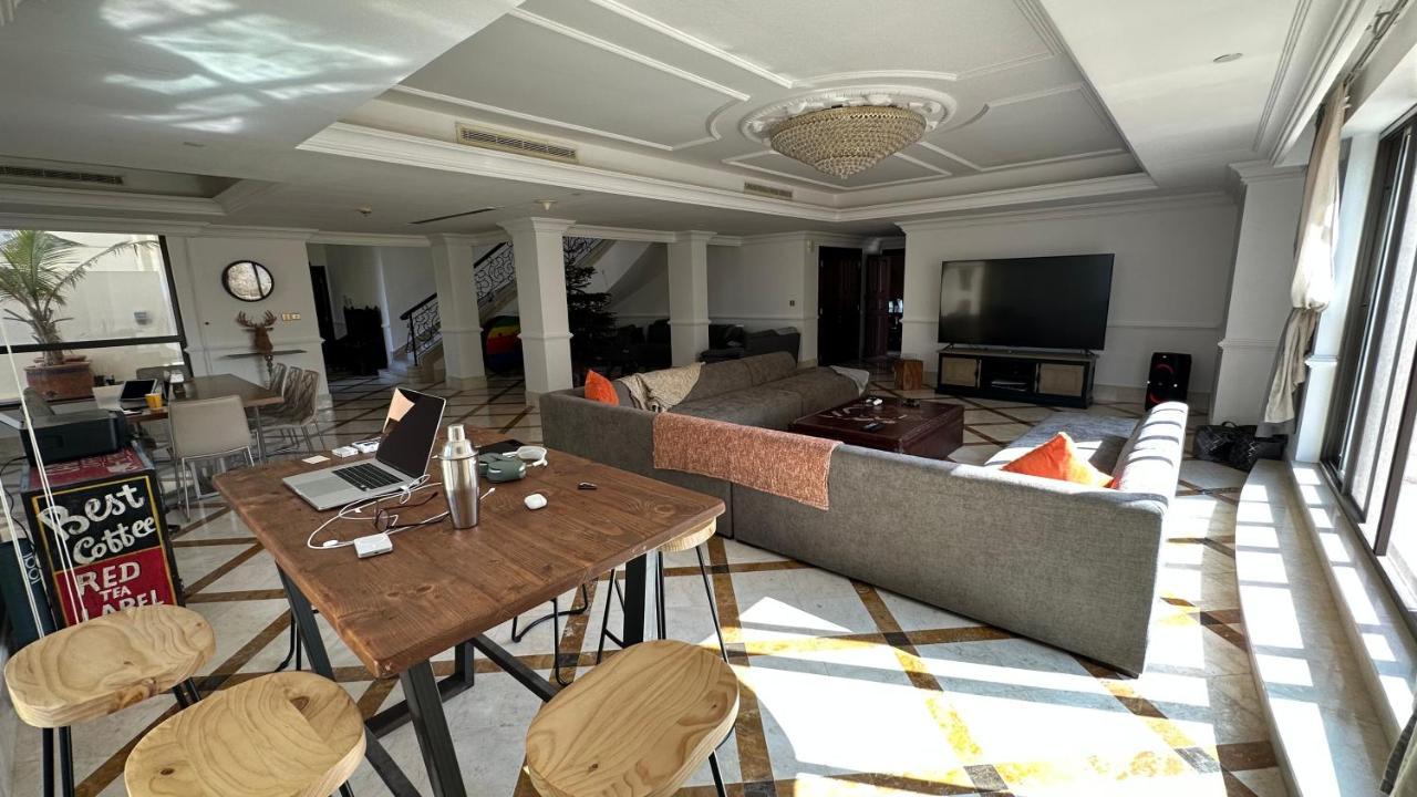 Neyar Beach Vibes - The Penthouse Vandrehjem Dubai Eksteriør billede